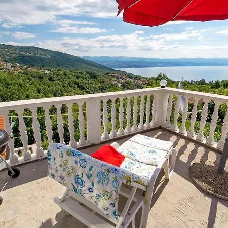 아파트 In With House Sea View