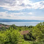 Stunning In With House Sea View * 로브란
